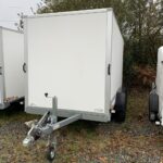 SARIS Holz-Kastenanhänger – 2 Achsen mit Außenrädern – zulässiges Gesamtgewicht: 2700 kg – 356 x 169 x H 180 cm