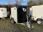 DEBON Kofferanhänger aus Polyester-Verbundmaterial – ungebremst – C255 V2 – zulässiges Gesamtgewicht: 500 oder 750 kg – 255 x 125 x 155 cm