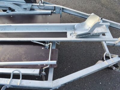 Remorque-porte-moto-basculante-DEBON-ROADSTER-MOTO-1-place-1-essieu-PTAC-750-KG-ROADSTERMOTO1V2-4