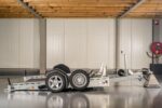 TOHACO MO116/2815 ECO Tieferlegungs-Motorradanhänger mit Luftfederung – 1600 kg zulässiges Gesamtgewicht – 1 gebremste Achse – Image 2