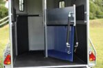 HIPPOMOBILE Pferdetransporter – CHEVAL LIBERTE – 2 Achsen – 2 Boxen – zulässiges Gesamtgewicht 2600 kg – 315 x 167 x H230 cm – Image 4
