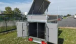 BW TRAILERS Hundeanhänger mit 3 Abteilen + Dachbox – Image 10